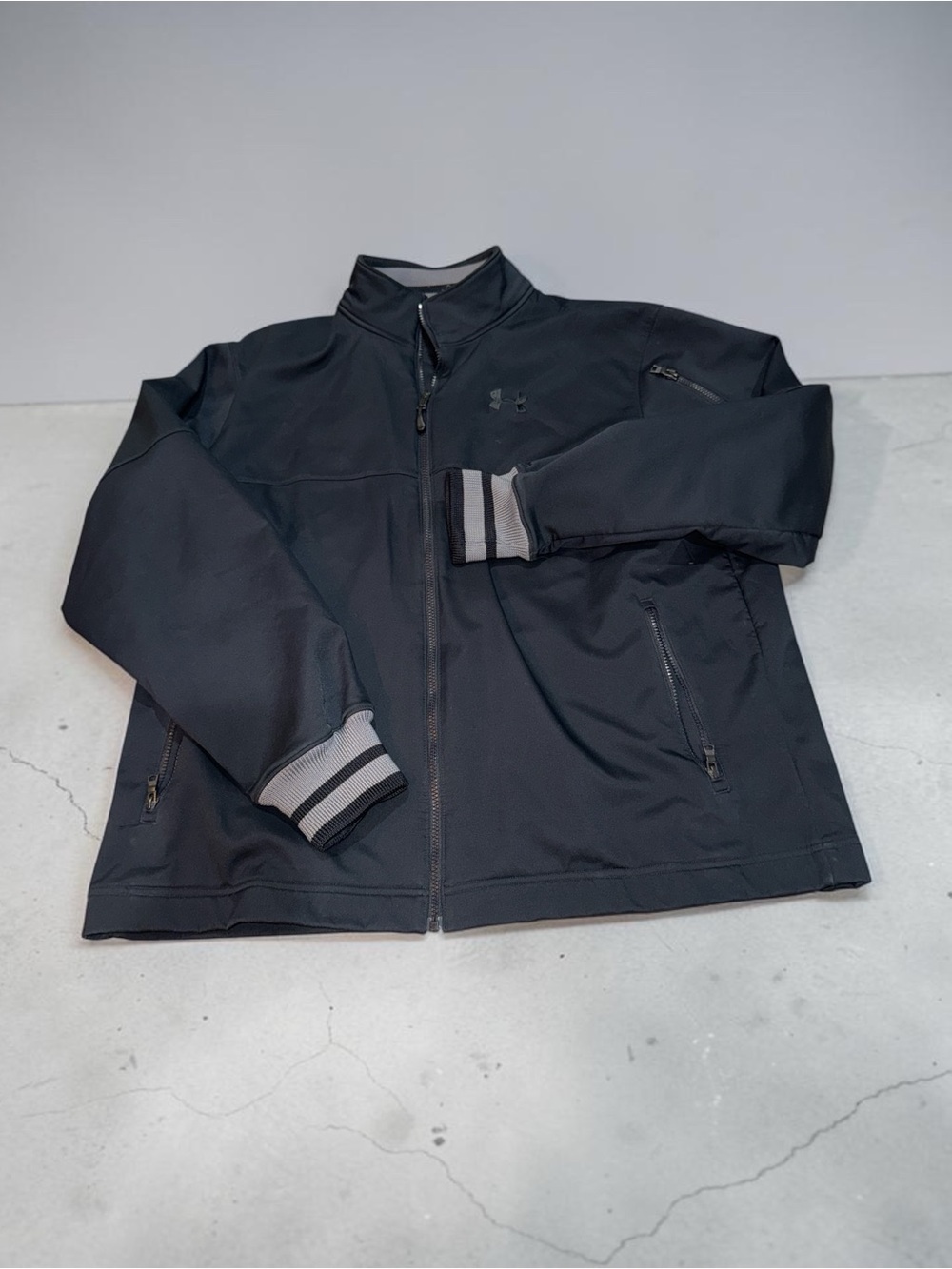 Under Armour Men’s Black Full Zip Jacket (2XL)